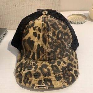 never been been tried on just been in closet don’t need it.